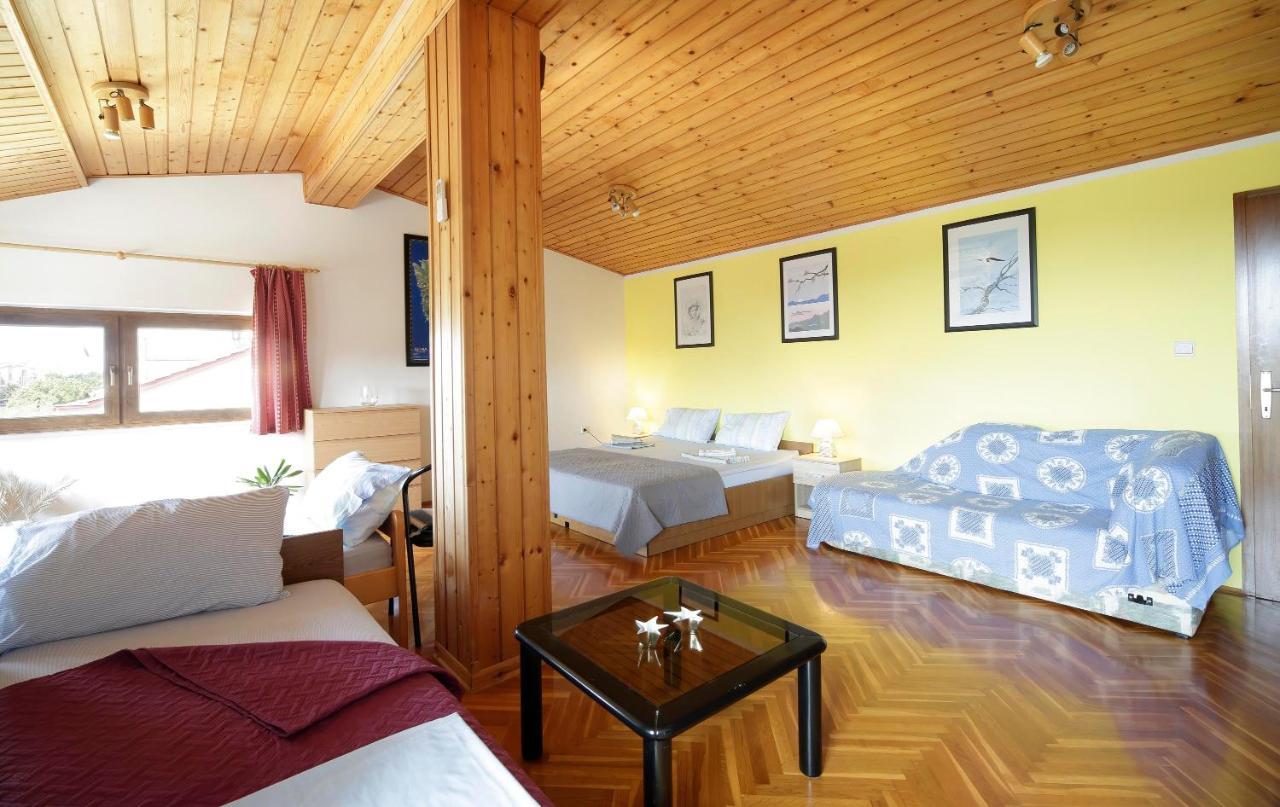 Apartments Natali 로비니 외부 사진