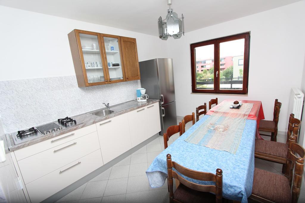 Apartments Natali 로비니 객실 사진