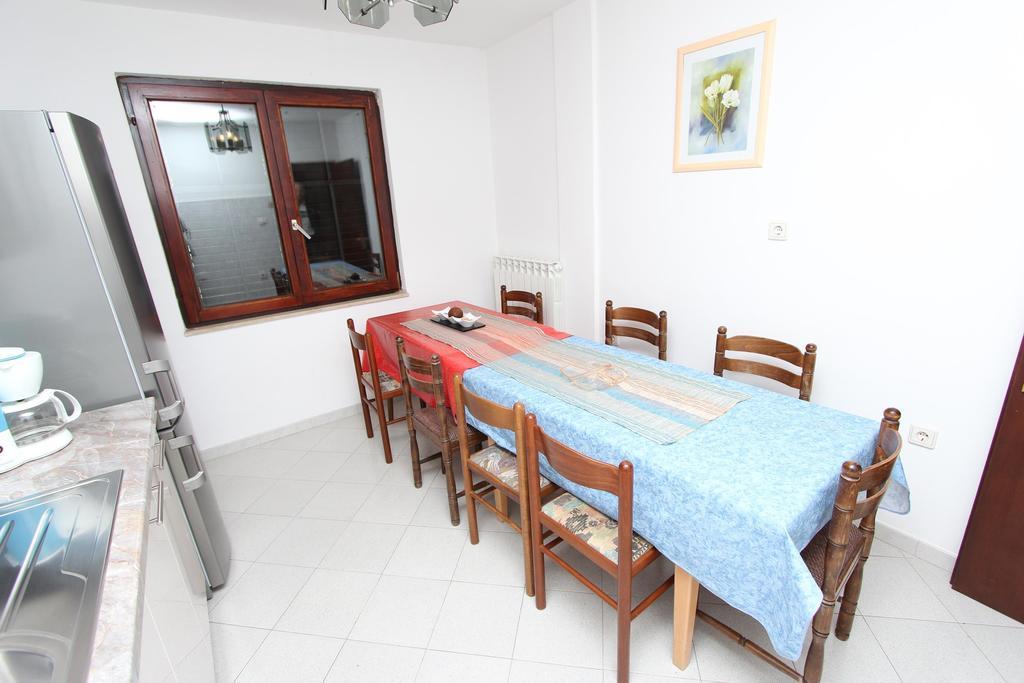 Apartments Natali 로비니 객실 사진