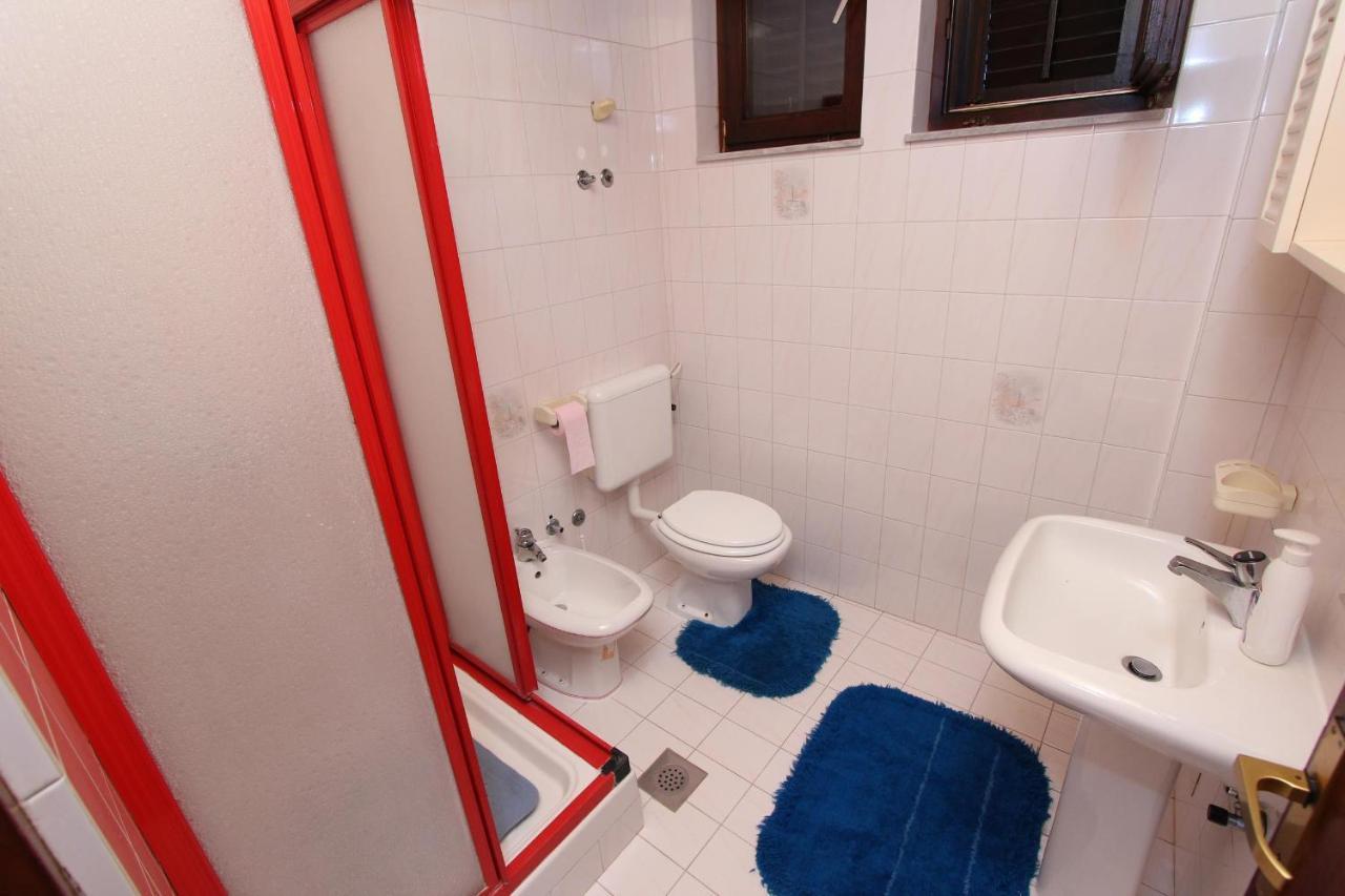 Apartments Natali 로비니 외부 사진